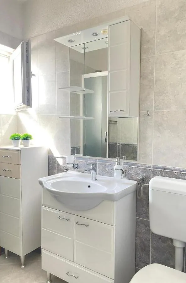 Jolie Ann Marie Apartment Kastela Croatia